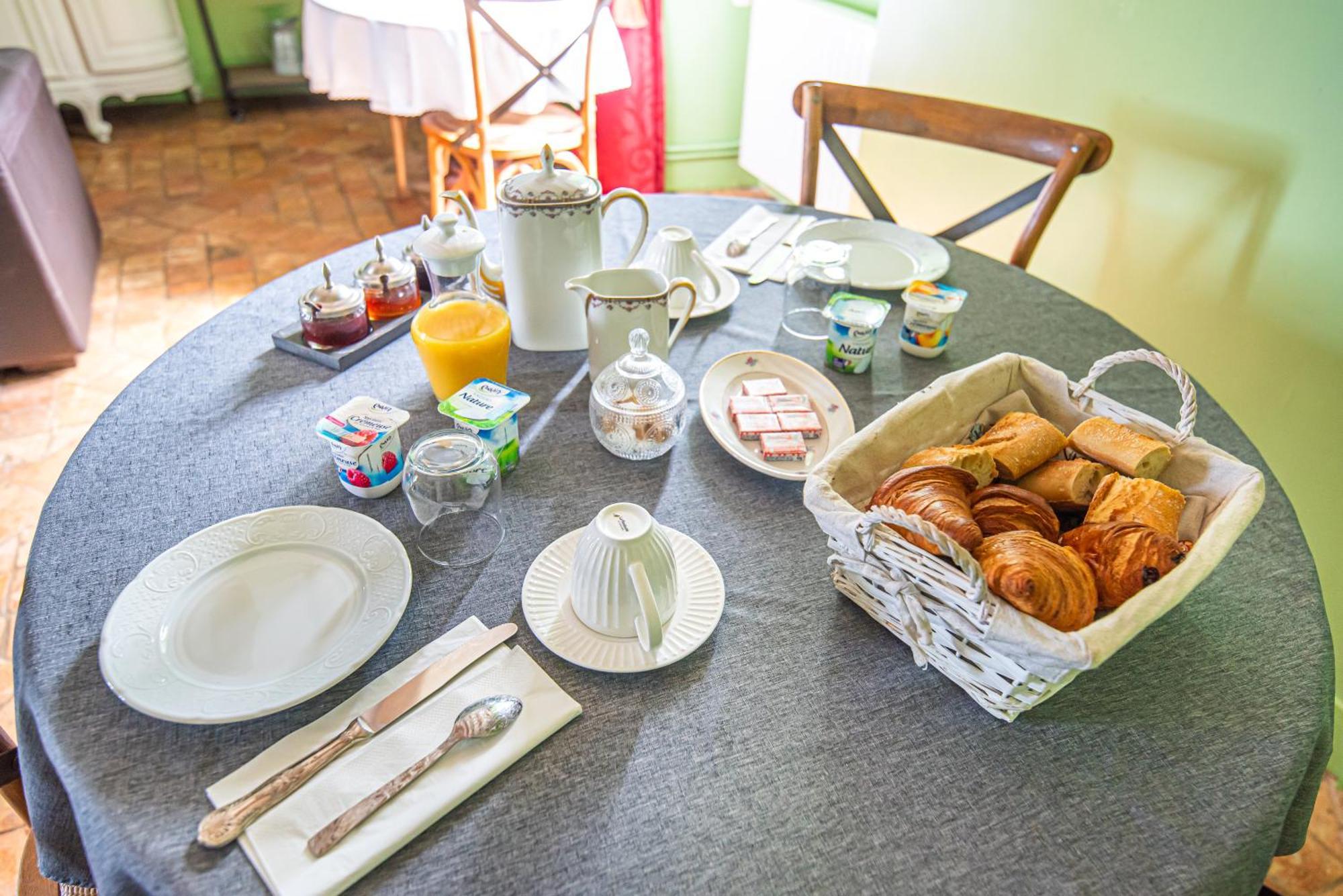 La Fontaine Du Mont Hotel Murs-Erigne ภายนอก รูปภาพ